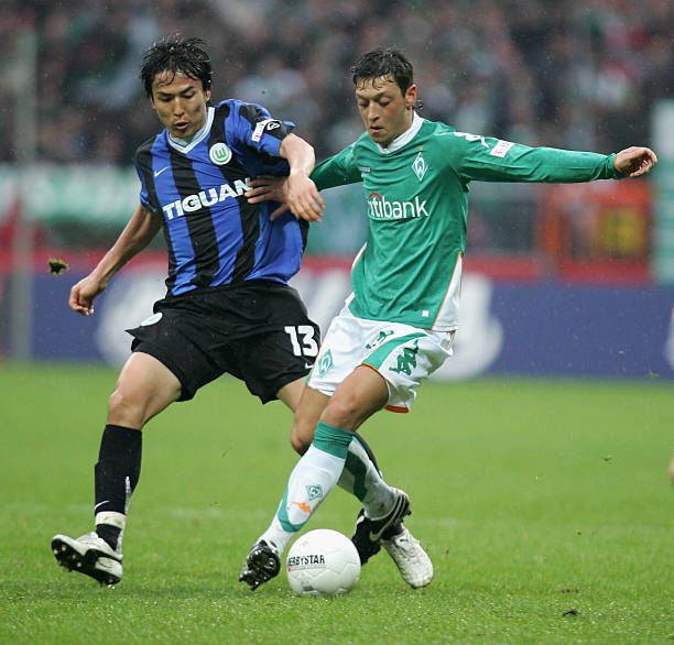 通过身穿国 通过身穿国